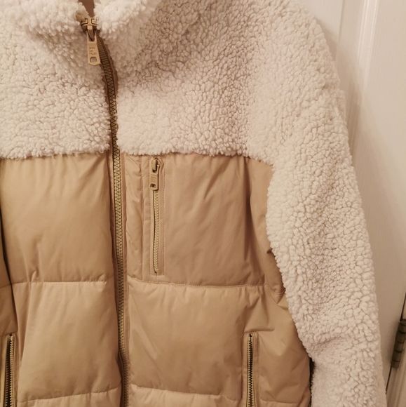 Stylish Winter Coat! - Picture 2 of 7